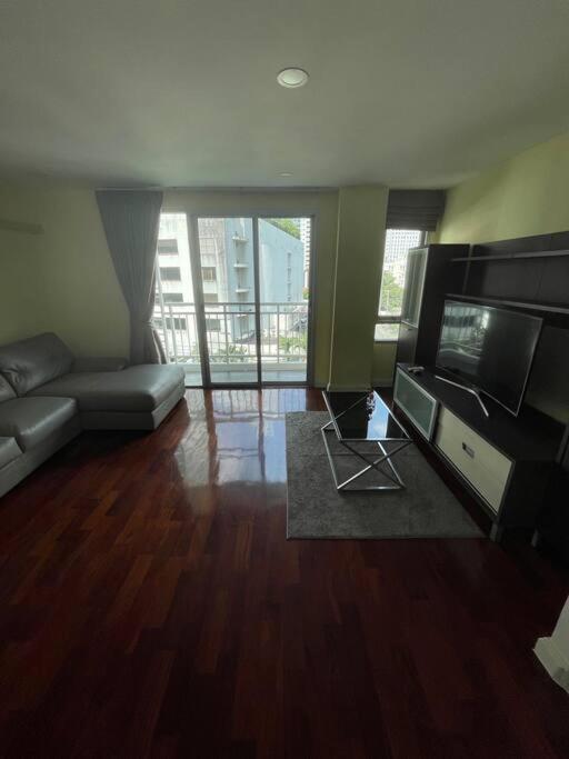 Delightful Condo In Central Location At Sukhumvit 49 Bangkok Exteriér fotografie